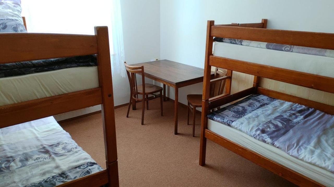 Hostel Sokol Troja Prague Ngoại thất bức ảnh